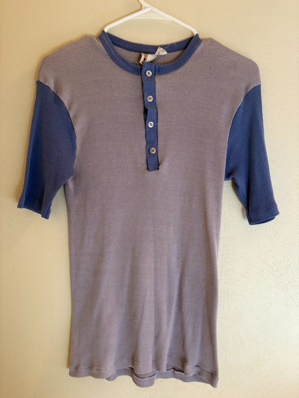 Vintage Grenadier Size M Colorblock Henley